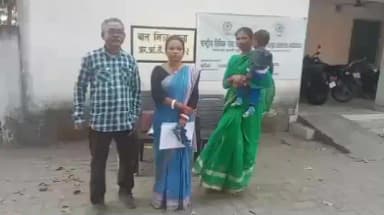 आदित्यपुर गम्हरिया: आदित्यपुर: वार्ड नौ की प्रत्याशी राखी मार्डी आरआईटी थाना पहुंचीं, कहा- चुनाव में बदनाम करने की साजिश हो रही