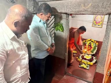 ಮಾಗಡಿ: ಕೆಂಪಸಾಗರ ಕೆರೆ ತೆಪ್ಪೋತ್ಸವದಲ್ಲಿ ಶಾಸಕ ಬಾಲಕೃಷ್ಣ ಭಾಗಿ