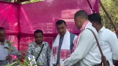 সোণাৰি: কৃষি বিভাগৰ উদ্যোগত দুদিনীয়া কাৰ্যসূচীৰে বৰহাট ভূঞাখাট খেল পথাৰত কৃষক মেলা ২০২৬ পালন