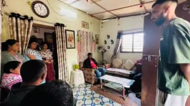 ডুমডুমা: ৰূপাই চাহ বাগিচাত মৃতকৰ আত্মাৰ সদ্গতিৰ কামনা কৰি পৰিয়াললৈ সমবেদনা জ্ঞাপন কেবিনেট মন্ত্ৰী ৰূপেশ গোৱালাৰ