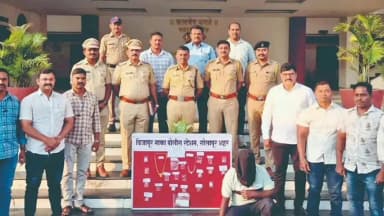 दक्षिण सोलापूर: अंत्रोळीकर नगर येथील घरफोडी उघडकीस, 13 लाख 94 हजार रुपयांचे 22 तोळ्यांचे दागिने हस्तगत