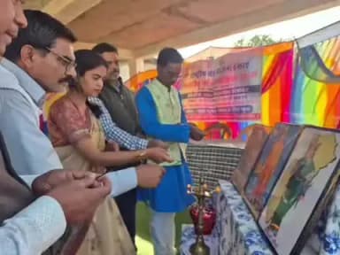 ओडगी: बैजनाथपुर में राष्ट्रीय सेवा योजना का सात दिवसीय शिविर प्रारंभ, युवाओं ने लिया 'नशा मुक्त समाज' बनाने का संकल्प