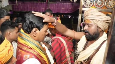 ସୁକିନ୍ଦା: କଇଥା ଗ୍ରାମରେ ଅବସ୍ଥିତ ମୁକ୍ତେଶ୍ଵର ଶିବ ମନ୍ଦିରରେ ଭଗବାନ ଶଙ୍କରଙ୍କ ଦର୍ଶନ କଲେ ମନ୍ତ୍ରୀ