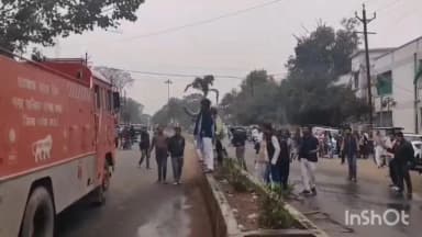 दमोह: कांग्रेसियों ने 3 मंत्रियों के पुतले जलाने का किया प्रयास, पुलिस व दमकल ने आग बुझाई