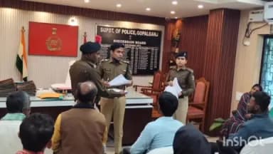 गोपालगंज: एसपी विनय तिवारी ने कलेक्ट्रेट में जनता दरबार लगाकर सुनी लोगों की समस्या, कार्रवाई का दिया आश्वासन