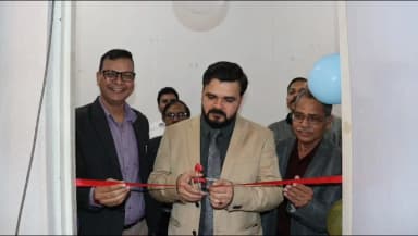 रामपुर: जिलाधिकारी ने कलेक्ट्रेट में 12 गौशालाओं की निगरानी के लिए कंट्रोल रूम का फीता काटकर किया उद्घाटन