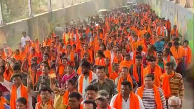 चाकुलिया: चंदना मुर्मू के समर्थन में सांसद के नेतृत्व में भाजपा ने निकाली विशाल पदयात्रा