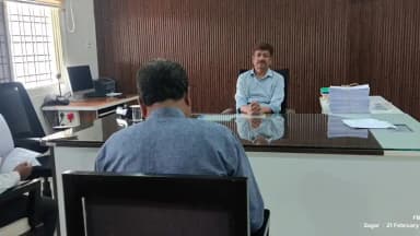 सागर: सागर में निर्वाचक नामावली 2026 का अंतिम प्रकाशन, राजनीतिक दलों को फोटोयुक्त सूची उपलब्ध कराई गई