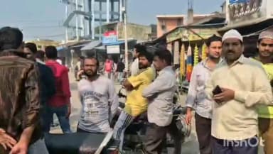 कस्बा खानपुर स्थित एक डेरी पर सिंथेटिक मावा बेचने की शिकायत पर खाद्य सुरक्षा विभाग की टीम ने की छापेमारी, लिया सैंपल