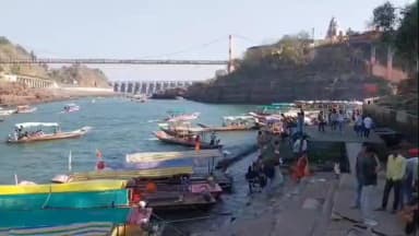 पुनासा: ओंकारेश्वर में राजस्थान की महिला श्रद्धालु का पर्स चोरी, ₹2 लाख के गहने व मोबाइल गायब, सीसीटीवी कैमरे खंगाले