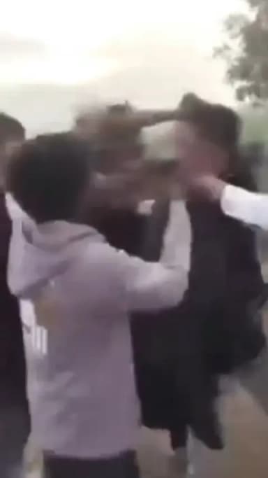 बारा: जनवा गांव में युवक से मारपीट का मामला, वीडियो वायरल होने के बाद पुलिस जांच में जुटी