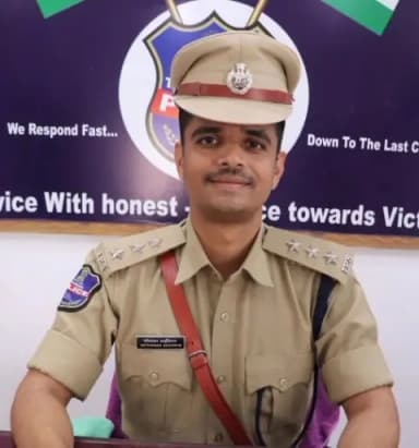 నిర్మల్: నిర్మల్ జిల్లా కేంద్రంలో జరిగిన రోడ్డు ప్రమాద ఘటనపై తప్పుడు ప్రచారాన్ని ప్రజలు నమ్మవద్దు: ఏఎస్పీ సాయి కిరణ్