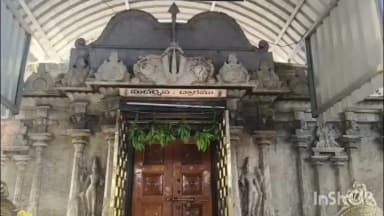 భద్రాచలం: చంద్రగ్రహణం సందర్భంగా భద్రాచలం సీతారామచంద్ర స్వామి ఆలయం మూసివేత