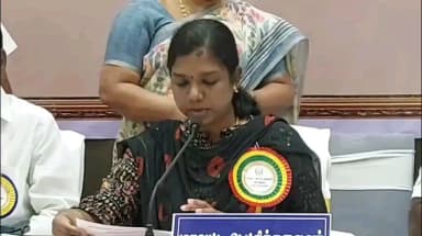 புதுக்கோட்டை: 9:3:26 திருவப்பூர் முத்துமாரியம்மன் கோவில் திருவிழாவை யொட்டி மாவட்டத்தில் உள்ளூர் விடுமுறை அளித்து மாவட்ட ஆட்சியர் அருணா உத்தரவு பிறப்பித்துள்ளார்