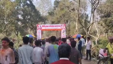 ঢকুৱাখানা ভাগ: দৌলৎসৱক লৈ উখল মাখল পৰিৱেশ ঐতিহাসিক বাসুদেৱ থান,ঘুণুচা যাত্ৰাৰে সামৰণি পৰে শ্ৰীশ্ৰী কৃষ্ণ দৌলযাত্রাৰ