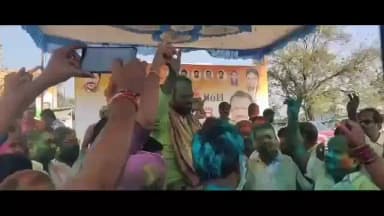 రామగుండం: నగర పాలక సంస్థ ఆధ్వర్యంలో చౌరస్తాలో హోళీ వేడుకలు., పాల్గొన్న మహంకాళిస్వామి