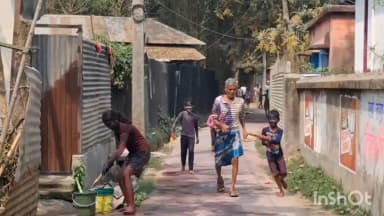 গঙ্গারামপুর: রঙের উচ্ছ্বাসে কচিকাঁচাদের মাতামাতি গঙ্গারামপুরে