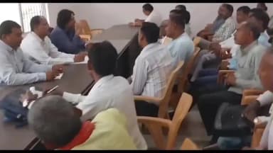 इटाढ़ी: इटाढ़ी प्रखंड कार्यालय में जनगणना 2027 को लेकर बैठक आयोजित