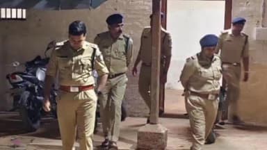 हरदा: हरदा पुलिस अधीक्षक ने हरदा के विभिन्न थानों का निरीक्षण किया, व्यवस्था के निर्देश जारी