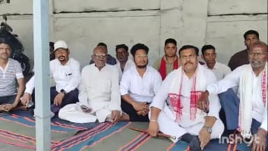 रामगढ़: सयाल महाप्रबंधक कार्यालय परिसर में इंटक यूनियन नेता सुबेदार एचएन यादव के नेतृत्व में सांकेतिक धरना प्रदर्शन