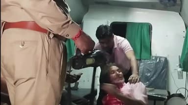 कासगंज: ढोलना थाना क्षेत्र में संदिग्ध परिस्थितियों में घायल हुए मूक बधिर को पुलिस ने अस्पताल भिजवाया
