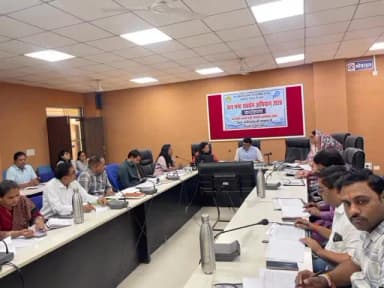 अलीराजपुर: मंत्री चौहान ने कहा: जल गंगा संवर्धन अभियान से जिले में अधिक जल संरचनाओं का निर्माण किया जाए