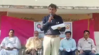 పటాన్చెరు: యువత దేశ భవిష్యత్తులో భాగస్వాములు కావాలి: పటాన్చెరు డిగ్రీ కళాశాల ప్రిన్సిపల్ రమేష్