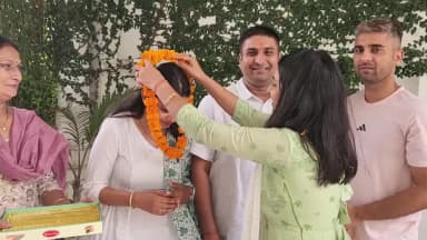 स्वार: रामपुर में पति-पत्नी ने PCS और DGM परीक्षा में सफलता से जिले का मान बढ़ाया