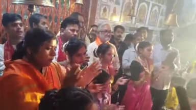 देवरी: हनुमान जन्मोत्सव पर नगर पालिका अध्यक्ष तिलक वार्ड स्थित संकट मोचन हनुमान मंदिर में हुईं शामिल