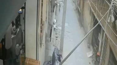 बिलारी: कोठीवाल नगर में आवारा कुत्ते के हमले में वाहन चालक घायल, इलाके में दहशत का माहौल