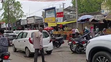 बूंदी: सब्जी मंडी रोड पर वाहन पार्किंग की समस्या का नहीं हो रहा कोई समाधान, आमजन परेशान