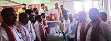 बस्ती: समाजवादियों ने बड़ेवन स्थित कार्यालय पर जयन्ती पर ज्योतिबा फुले को किया नमन, योगदान पर चर्चा