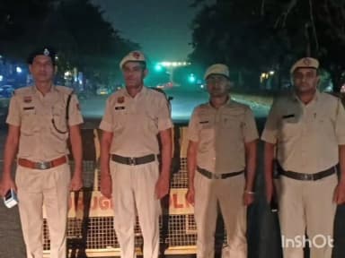 गुरुग्राम: वाहन चलाते समय मोबाइल इस्तेमाल करने पर 145 चालकों का चालान, ₹7.35 लाख का जुर्माना