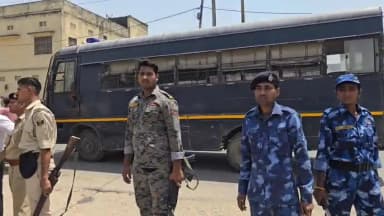 *जिला के सभी अनुमंडल क्षेत्र में चलाया गया अतिक्रमण हटाओ अभियान*
*सभी सड़कों को अतिक्रमण मुक्त कराकर सुगम एवं व्यवस्थित ...