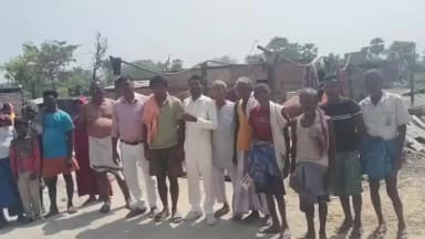 सरैया: धनुपरा गांव में अग्निकांड पीड़ितों को अब तक राहत सामग्री का चेक नहीं मिला, लोगों में आक्रोश