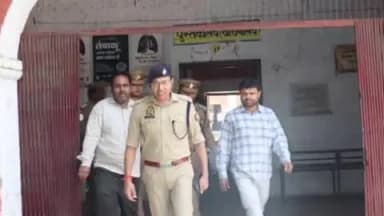 गोंडा: यूपी होमगार्ड परीक्षा को लेकर एसपी विनीत जायसवाल ने जिले के कई परीक्षा केंद्रों का किया निरीक्षण, दिए निर्देश