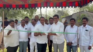 కోరుట్ల: నిల్వలో ఉన్న మక్కలను కొనుగోలు చేయడంలో ఆలస్యం జరుగుతోందని కోరుట్ల ఎమ్మెల్యే సంజయ్