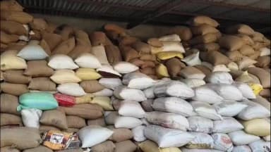 गांडेय के दासडीह पैक्स में 900 क्विंटल धान का उठाव नहीं होने से बर्बादी की कगार पर, लोगों ने जताई नाराज़गी