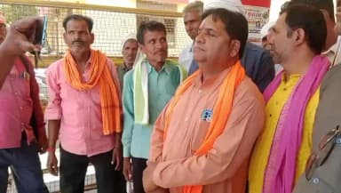 गेहूं खरीदी मे हो रही अनियमितता को लेकर किसानों का गुस्सा फूटा
भारतीय किसान संघ महाक