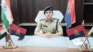 #BastiPolice थाना पैकोलिया पुलिस टीम द्वारा थाना क्षेत्रान्तर्गत राहगीर से रुपये-पैसे छिनने वाले संबंधित 02 अभियुक्तों क...