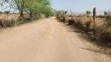बावड़ी: सोयला में खस्ताहाल सड़क से ग्रामीण परेशान, डामरीकरण की मांग उठी