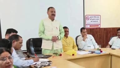 डोईवाला: डोईवाला नगर पालिका सभागार में भाजपा की मासिक बैठक का आयोजन