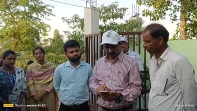 जनगणना कार्य निदेशालय के निदेशक श्री संजीव श्रीवास्तव द्वारा नर्मदापुरम में मकान गणना कार्य का निरीक्षण
#narmadapuram C...