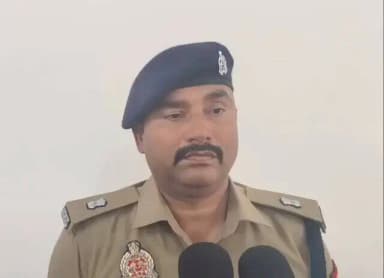 थाना स्वार पुलिस द्वारा मुठभेड में 01 गौकश अभियुक्त को गिरफ्तार करने के सम्बन्ध में #अपर_पुलिस_अधीक्षक, रामपुर द्वारा दी...