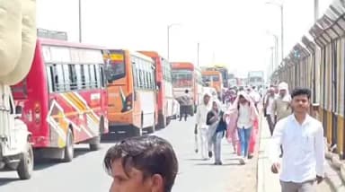 फर्रुखाबाद: NHAI की लापरवाही से इटावा-बरेली हाईवे 730C पर लगा भीषण जाम, बिना बताए की गई बेरीकेटिंग