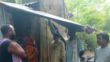 ରାସଗୋବିନ୍ଦପୁର: ମୋରଡା ହରିଜନ ସାହିରେ ଘରଉପରେ ଗଛପଡି ବ୍ୟାପକ କ୍ଷୟକ୍ଷତି ସାଙ୍ଗକୁ ସ୍ୱାମୀସ୍ତ୍ରୀ ବର୍ତ୍ତିବା ଘଟଣାରେ ପଞ୍ଚାୟତ ପକ୍ଷରୁ ତଦନ୍ତ ଆରମ୍ଭ