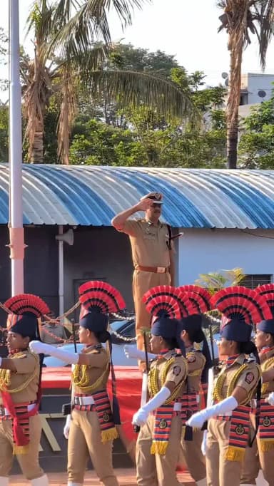 Respected IG कोल्हापूर रेंज, यांची वार्षिक तपासणी परेड सातारा पोलीस ग्राउंड येथे संपन्न झाली....
.
.
.
#police #maharash...
