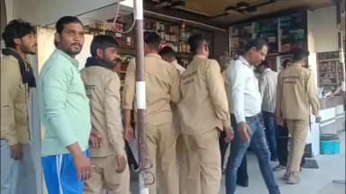 नसीराबाद: नसीराबाद कैंटोनमेंट में आज अतिक्रमण के खिलाफ चलाए गए पीला पंजा अभियान के तहत अवैध अतिक्रमण हटाया गया