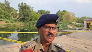 #Chitrakoot
थाना कोतवाली कर्वी अन्तर्गत मंदाकिनी पुल घाट पर हुई घटना के सम्बन्ध में #SP_Ckt अरुण कुमार सिंह की बाइट। htt...