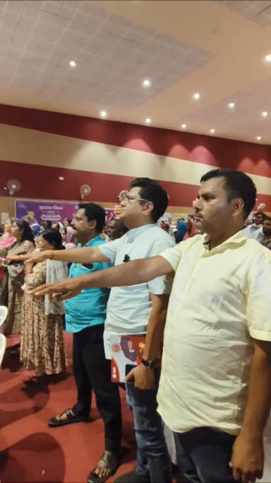नगरीय निकाय का पहला जन समस्या निवारण शिविर पेण्ड्रा में आयोजित
बाल विवाह मुक्त जिला बनाने कलेक्टर ने दिलाई शपथ।
#CGkaS...